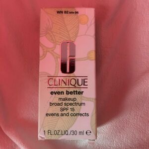 Clinique Even Better Makeup SPF 15 - Latte
